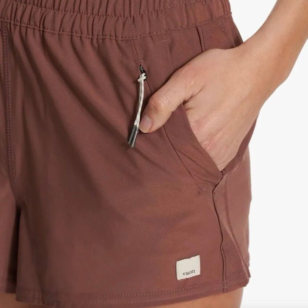 Vuori Dash Shorts in Hazelnut Size S - Picture 4 of 6
